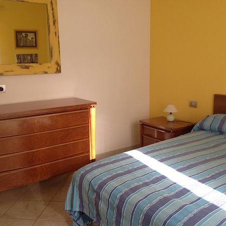 Hotel Gli Ulivi Орозеи Екстериор снимка