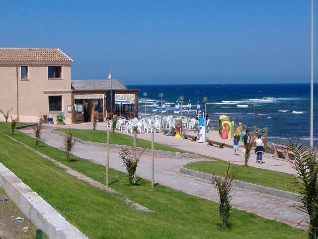 Hotel Gli Ulivi Орозеи Екстериор снимка